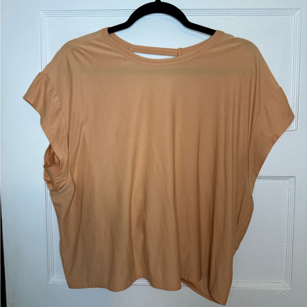 Old Navy Women's Short Sleeve Tan Tee